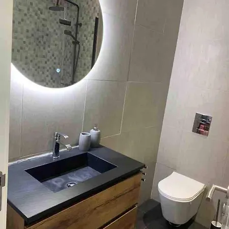 R&p Lisbonne Apartman *